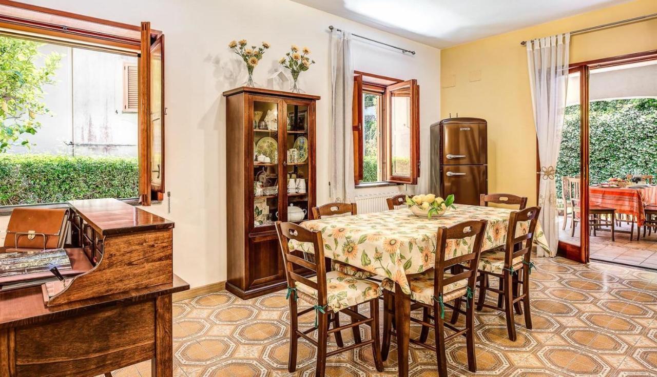 Villa Dei Fiori - Exclusive Villa With Garden In Sorrento Coast Vico Equense Buitenkant foto